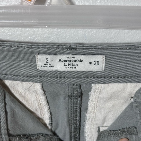 Abercrombie & Fitch Women Casual Gray Shorts size‎ 2 - Picture 3 of 7